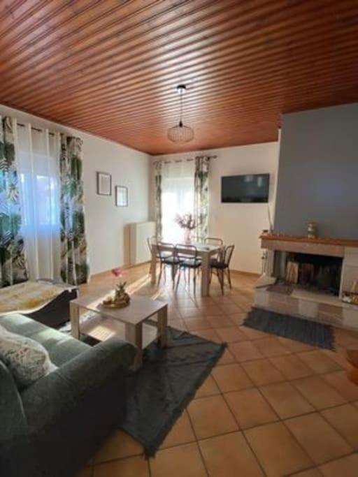 Laki'S House Οροφοδιαμέρισμα Με Σοφίτα Thermo 外观 照片